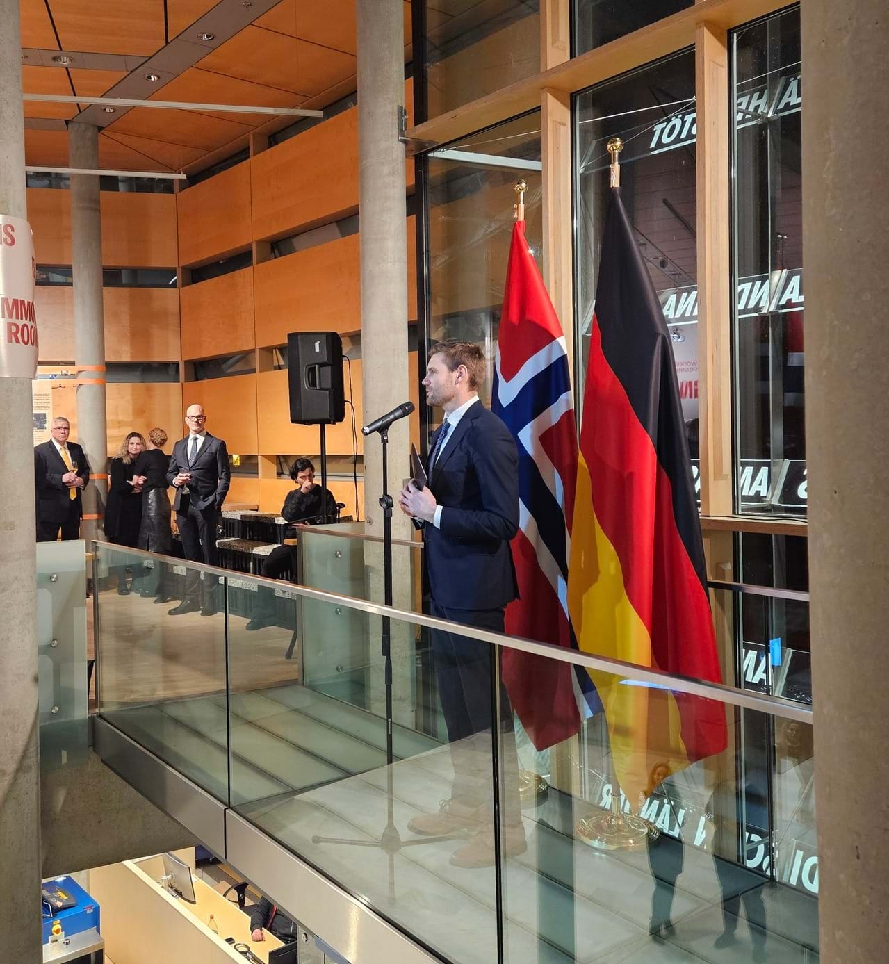 616231181 1521610906233938 800477628461781538 N